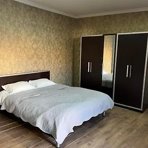 Old House Апартаменты Тбилиси
